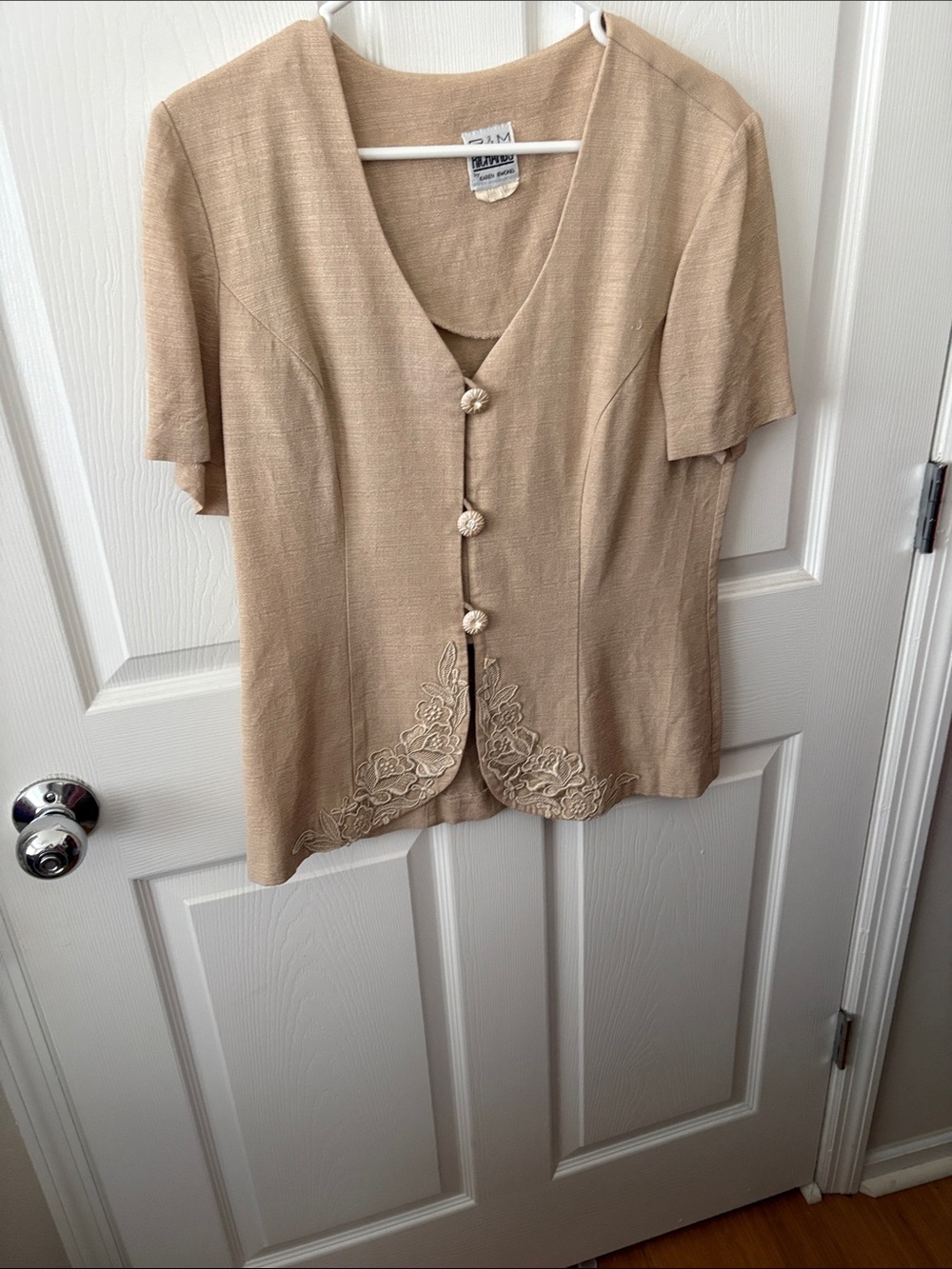 R&M Richards Beige Short Sleeve Button-Front Top with Embroidered Hem